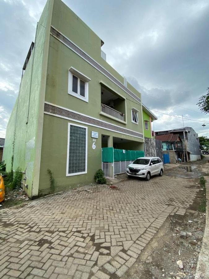 Penginapan Aisya Toa Daeng Macáçar Exterior foto